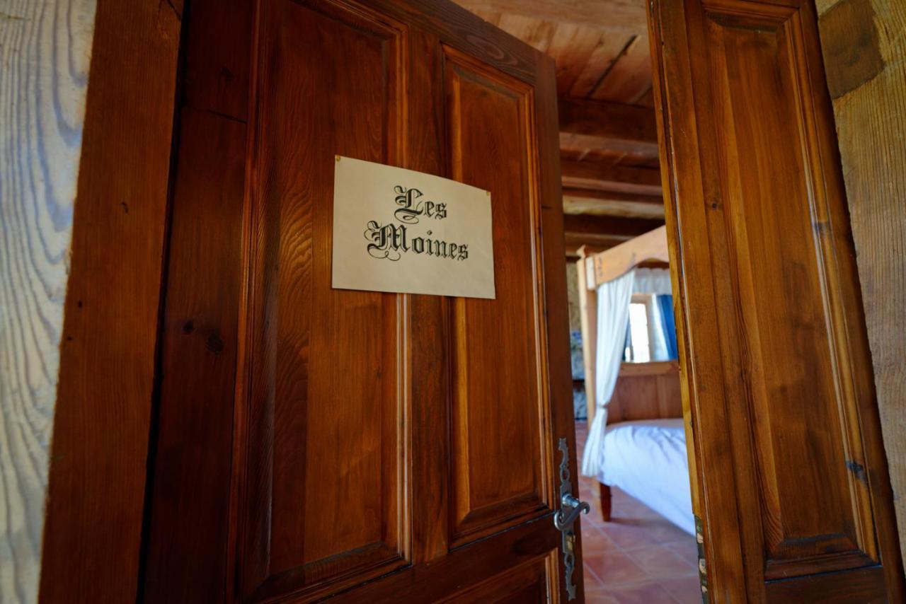 Le Petit Chateau Du Villard Le Malzieu-Forain Luaran gambar